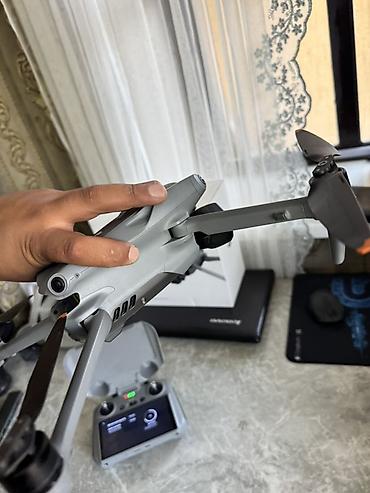 redmi note 11se: DJI Air 3 с пультом DJI RC 2 Ключевые особенности: - Двойная камера — 5