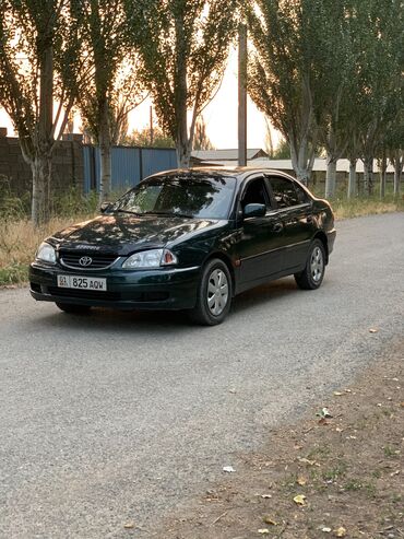 продам срочно машину: Toyota Avensis: 2002 г., 1.8 л, Механика, Бензин, Седан