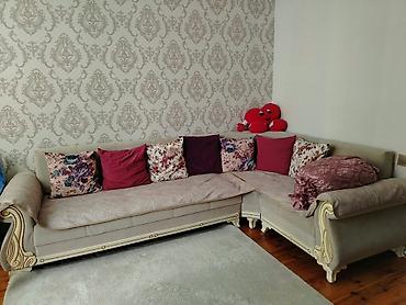 Divan. Satılır 250 azn. 3×2 ölçüsündə. Ünvan Sahil qəsəbəsi (SemaG) a