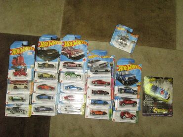 Игрушки: Продаю разные модели Hot wheels nissan, jaguar,delorian, McLaren и тд at lalafo.kg Игрушки: Продаю разные модели Hot wheels nissan, jaguar,delorian, McLaren и тд
