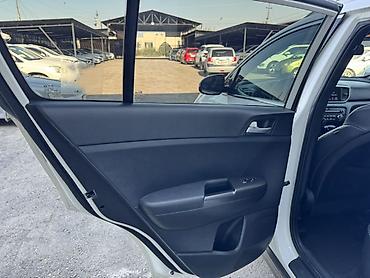 Kia: Kia Sportage: 2018 г., 2 л, Дизель, Кроссовер at lalafo.kg — 21 Kia: Kia Sportage: 2018 г., 2 л, Дизель, Кроссовер — 21