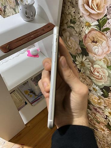 iphone 7plus: IPhone 11, 64 GB, Ağ, Zəmanət, Simsiz şarj, Face ID — 4