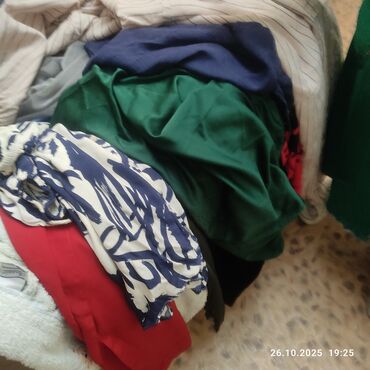 Другая женская одежда: Набор женской одежды (4 предмета) 1) Удлинённый жилет без рукавов - — 20