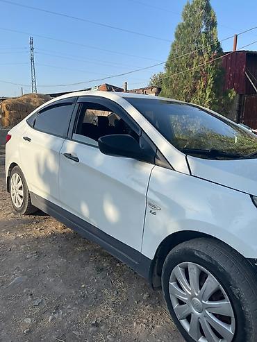 mini gps tracker: Hyundai Accent: 2015 г., 1.6 л, Механика, Бензин, Седан — 2