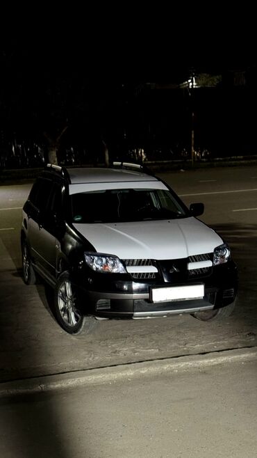 Mitsubishi: Mitsubishi Outlander: 2004 г., 2 л, Механика, Бензин, Внедорожник