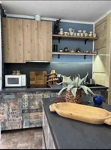 studio apartment: 2 комнаты, 80 м², 1 этаж — 5