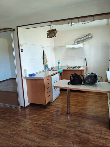 квартиры в канте продажа: 1 бөлмө, 30 кв. м, Хрущевка, 2 кабат, Косметикалык ремонт