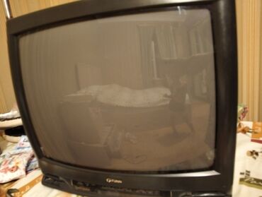 Televizor islekdi.isteyen zeng Edib maraqlana biler.Real alıcıya