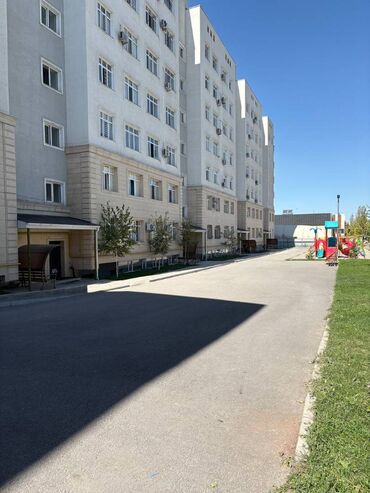 продаю участок ала тоо3: 3 комнаты, 38 м², Элитка, 3 этаж, Евроремонт