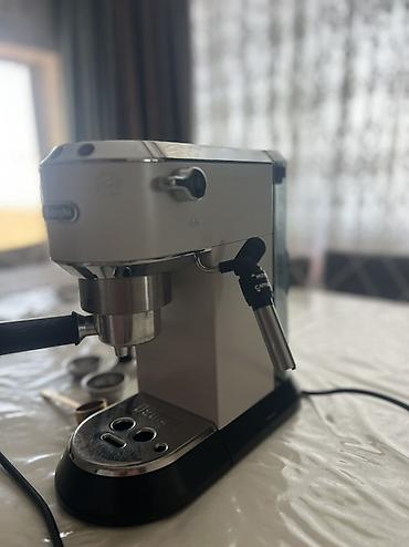 süd seperatoru: Qəhvə maşını Delonghi, Yarımavtomat, Yeni — 3