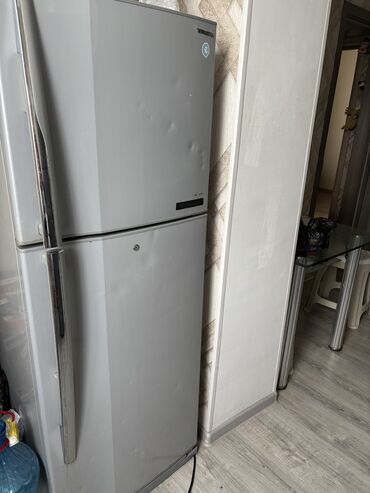 Mətbəx üçün digər texnika: İşlənmiş 2 qapılı Sharp Soyuducu Satılır, rəng - Boz