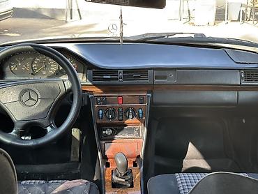 mersedez 124: Mercedes-Benz W124: 1993 г., 3.2 л, Механика, Бензин, Седан — 9
