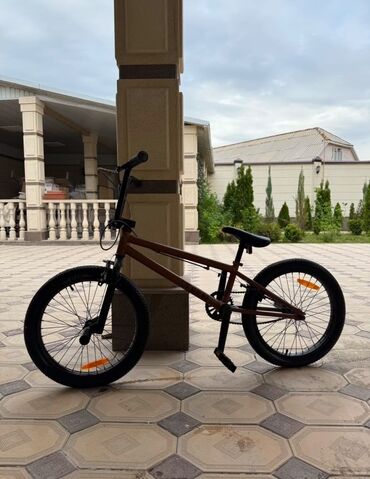 мячик для тенниса: BMX велосипед