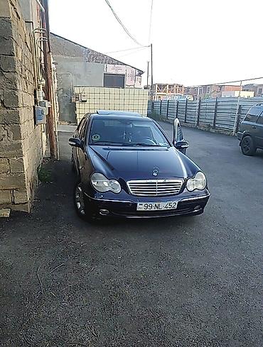 124 mers: Mercedes-Benz C-Class (W203) sedan - Kuzov: 4 qapılı sedan, tünd — 6