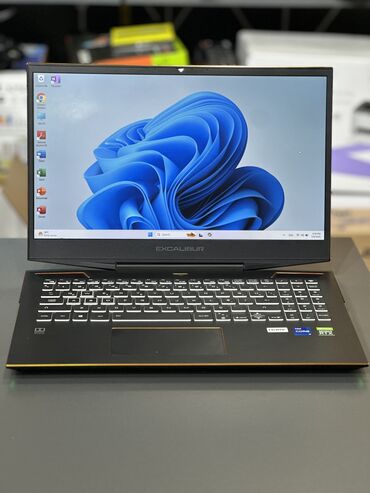 macbook 2 el: Intel Core i7, 16 GB, 15.6 "