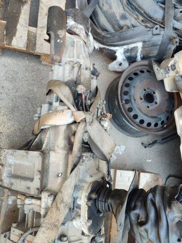 купить фуру в кыргызстане: Раздатка Mitsubishi Delica PD6W 3.0 2005 (б/у)