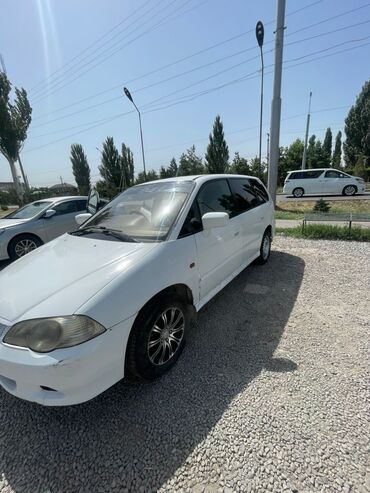 купить авто с кореи бу: Honda Odyssey: 2000 г., 2.4 л, Автомат, Бензин, Минивэн