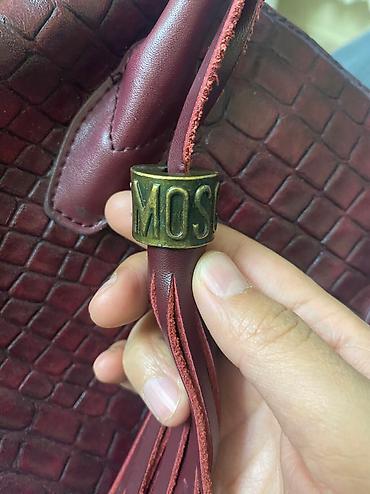 ключи ош: Сумка Итальянского бренда Moschino. Покупали за 200$. Натуральная — 9