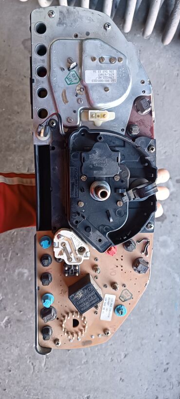 газ баллон на авто бу: Приборлор калканы Mercedes-Benz 1993 г., Колдонулган, Оригинал