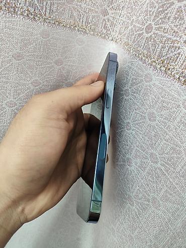 Apple iPhone: IPhone 13 Pro, Б/у, 128 ГБ, Sierra Blue, Зарядное устройство, 79 % — 2