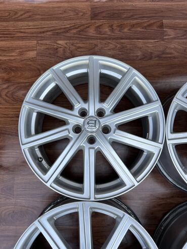 Диски: Литые Диски R 17 Комплект, отверстий - 5, Б/у — 6