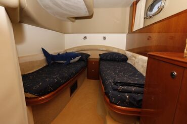 Водный транспорт: Роскошная Белоснежная моторная яхта классического дизайна - воплощение — 14