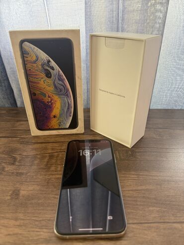 Apple iPhone: IPhone Xs, 64 GB, Gümüşü, Simsiz şarj, Face ID