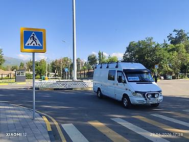 байдарки бишкек: Mercedes-Benz Спринтер: 2003 г., 2.2 л, Кол менен иштөөчү, Дизель, Бус — 1