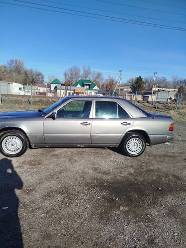 Mercedes-Benz: Mercedes-Benz W124: 1989 г., 2.3 л, Механика, Бензин, Седан — 10