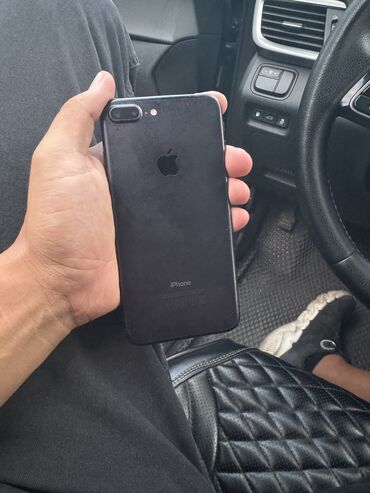 самсунг галакси с 7: IPhone 7 Plus, Колдонулган, 128 ГБ, Кара, Кулакчындар, Заряддоочу түзүлүш, Коргоочу айнек, 100 %