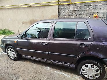 Volkswagen: Volkswagen Golf: 1992 г., 1.8 л, Механика, Бензин, Хэтчбэк — 1