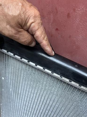 radiator masin: Hundai sonata (2005). Avtomobil üçün soyutma radiatoru.kalcukdan — 2