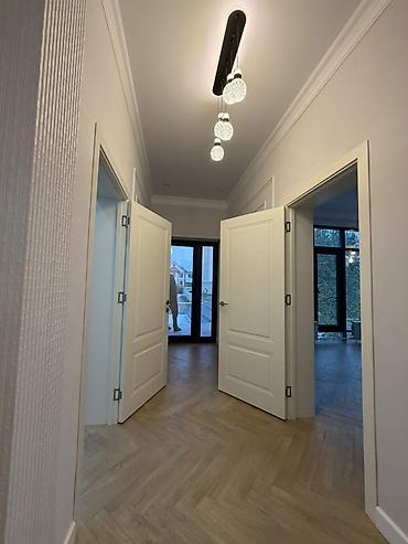 Продажа коттеджей и домов: 🏡 Продаётся двухэтажный особняк в Арчабешике в стиле Хай-Тек 📐 200 — 10