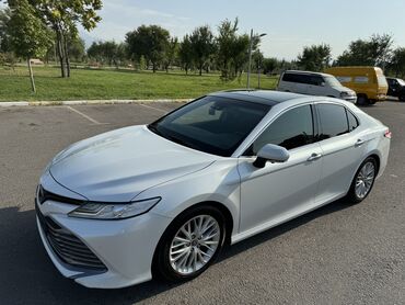 куплю тайота камри: Срочно продается Toyota Camry Год:2018 Цвет: Белый жемчуг Японская