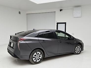Toyota: Toyota Prius: 2018 г., 1.8 л, Автомат, Гибрид, Хэтчбэк — 5