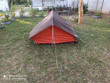 lovačko odelo: Nov šator za dve osobe približnih dimenzija: dužina 210cm, širina