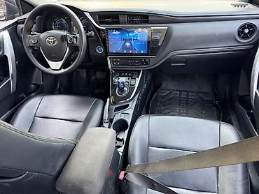 hyundai ionic: Toyota Corolla: 2019 г., 1.8 л, Вариатор, Гибрид, Седан — 2