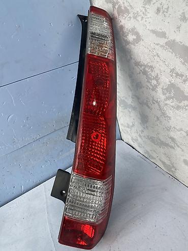 crv 2003: Задний фонарь правый для Honda CR‑V. - Оригинальная задняя правая — 1