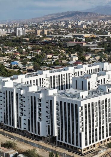 дом с бассейном посуточно бишкек: 2 комнаты, 65 м², 3 этаж, ПСО (под самоотделку)
