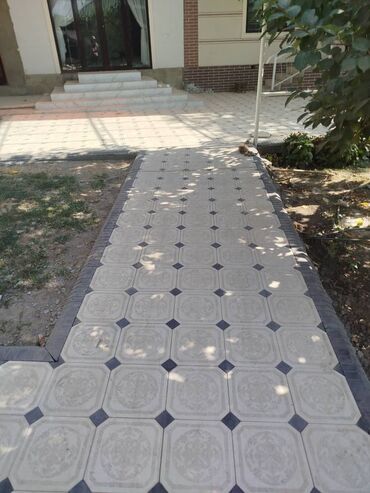 Тротуарная плитка: Тротуарная плитка и работы по мощению - Тип покрытия: тротуарная — 10
