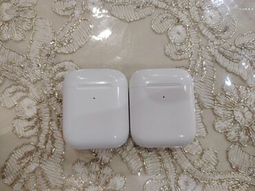 ağ qulaq: İşlənmiş Simsiz (Bluetooth) Qulaqcıqlar, Apple, rəng - Ağ