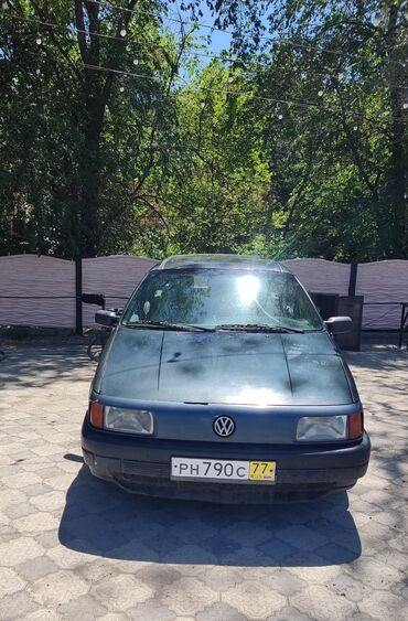 Volkswagen: Volkswagen Passat: 1993 г., 1.8 л, Механика, Бензин, Универсал