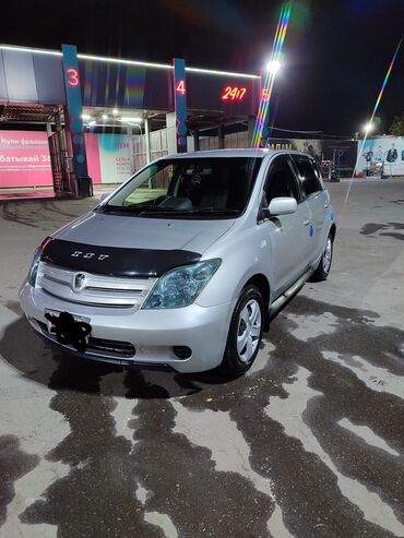 Toyota: Toyota ist: 2004 г., 1.3 л, Бензин