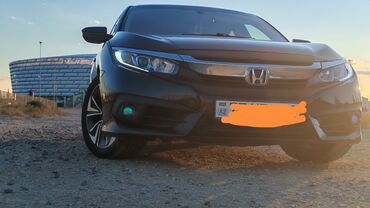 Honda: Honda Civic: 1.5 l | 2016 il Sedan — 11