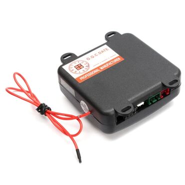 Uređaji protiv krađe: Auto alarm sa 2 daljinska upravljaca komplet .
Cena 2900 din d — 4