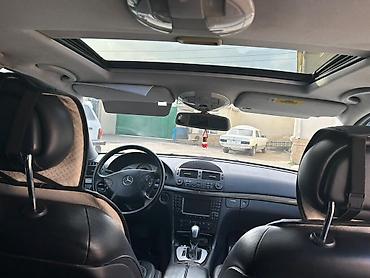 Mercedes-Benz: Mercedes-Benz E-Class: 3.2 l | 2004 il Sedan — 8