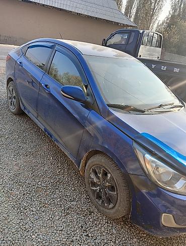 кел кел: Hyundai Solaris: 2012 г., 1.4 л, Кол менен иштөөчү, Бензин, Седан — 2