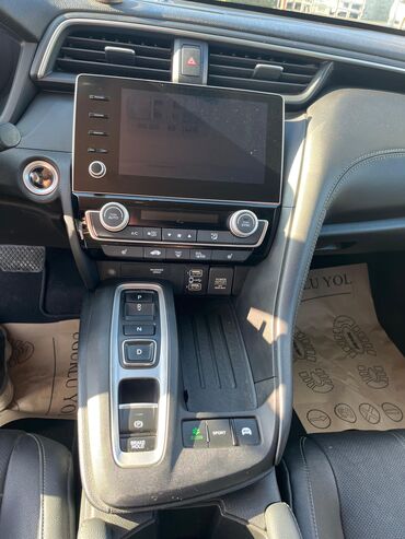 Honda: Honda Insight: 1.5 l | 2020 il Sedan — 6