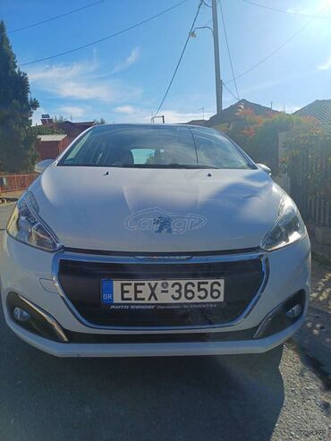 Peugeot: Peugeot 208: 1.2 l. | 2017 έ. 128000 km. Χάτσμπακ — 1