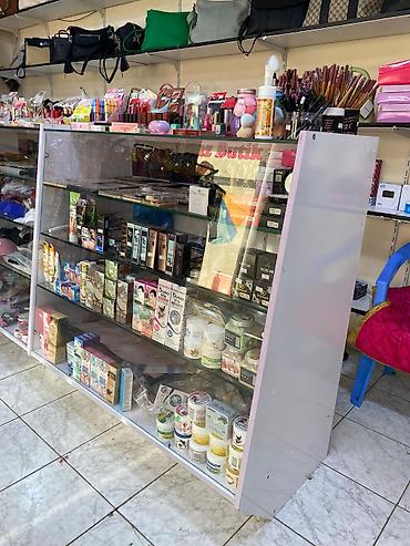 Kassa avadanlığı: Mağaza üçün vitrinlər Kasmetikabujiteriya paltar isdeye uygun — 3